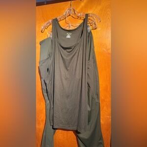 Tek Gear Olive green tank and capri set 3x. $16.